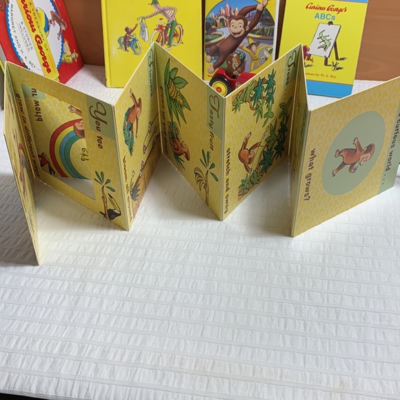 Curious George Collection - Vintage to Current - Picture 3 of 16